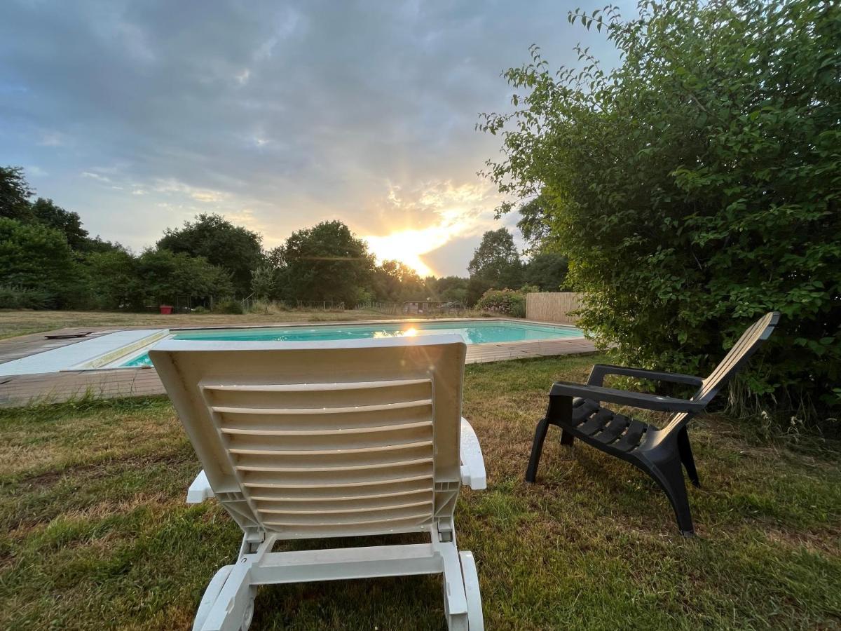 Maison Perigord Vert Piscine Et Spa La Roche-Chalais Exterior foto